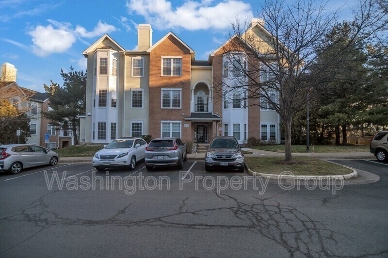 Primary Photo - 4131 Fountainside Ln