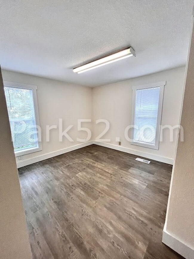 Foto del edificio - Small Pet Friendly, 2 Bedroom, Single Fami...