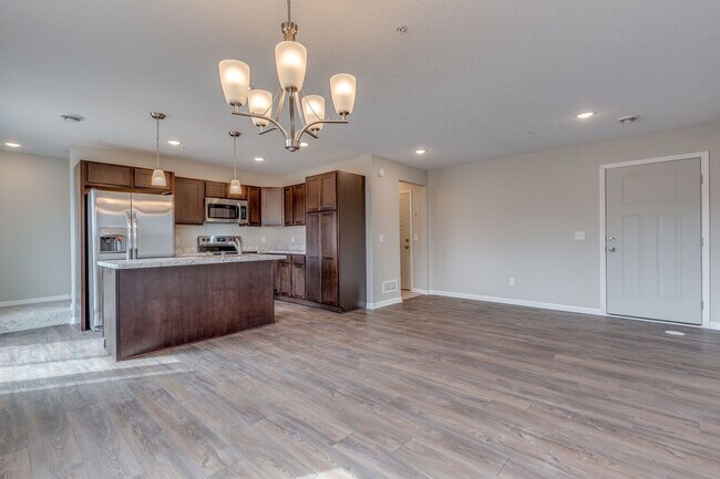 Building Photo - Townhome for RENT 3bd 3ba 2car garage July 01