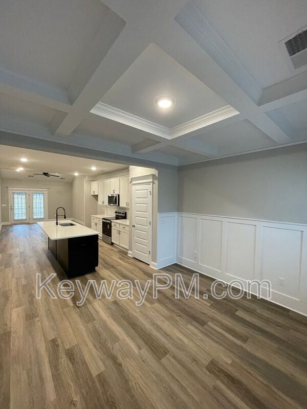 Building Photo - 2051 Denmark Ave SE