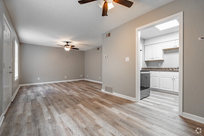 1 habitación, 1 baño - Comedor y sala de estar - Flats at Greentree
