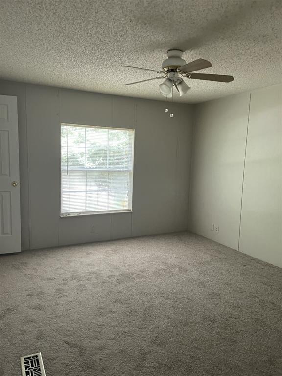 Building Photo - 501 Greenhill Way