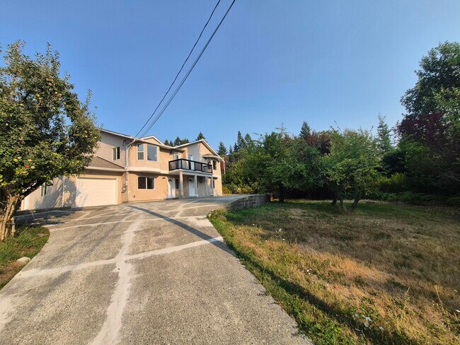 Building Photo - 2180 Benko Rd
