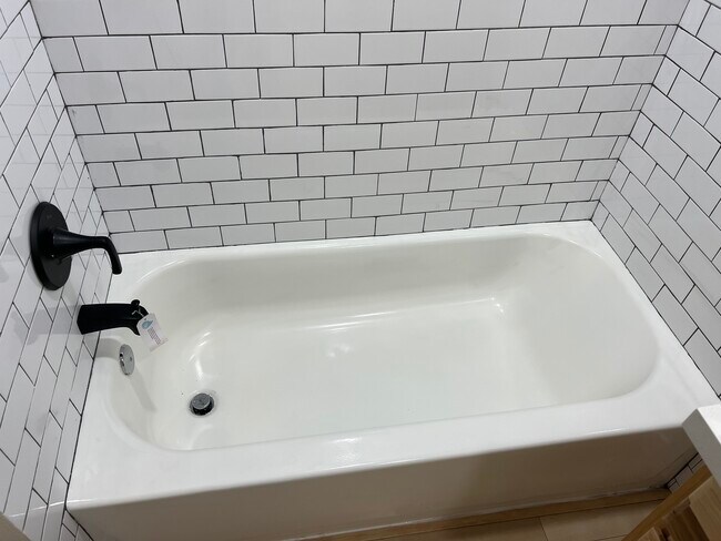 Guest, shower and bath - 8808 S Cactus Ln