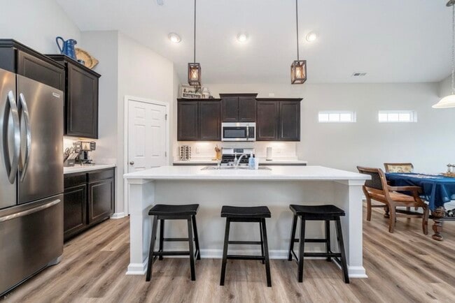 Foto del edificio - 5304 Maywood Dr