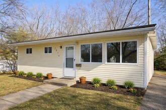 Building Photo - 1474 Elaine St