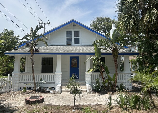 Building Photo - 122 S Peninsula Dr
