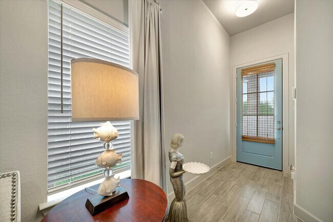 Foto del edificio - 5314 Abbeville Ct