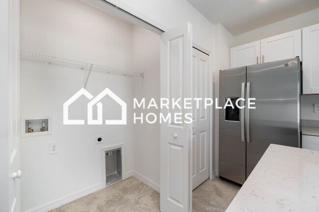 Building Photo - 9333 Cadence Ct