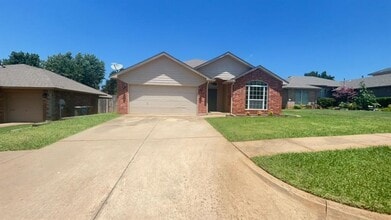 Building Photo - 2013 Cedar Meadow Ln