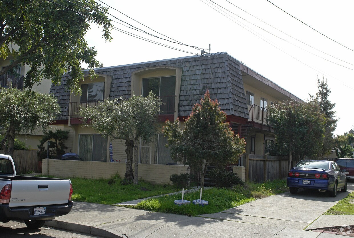 Building Photo - 2232 San Jose Ave