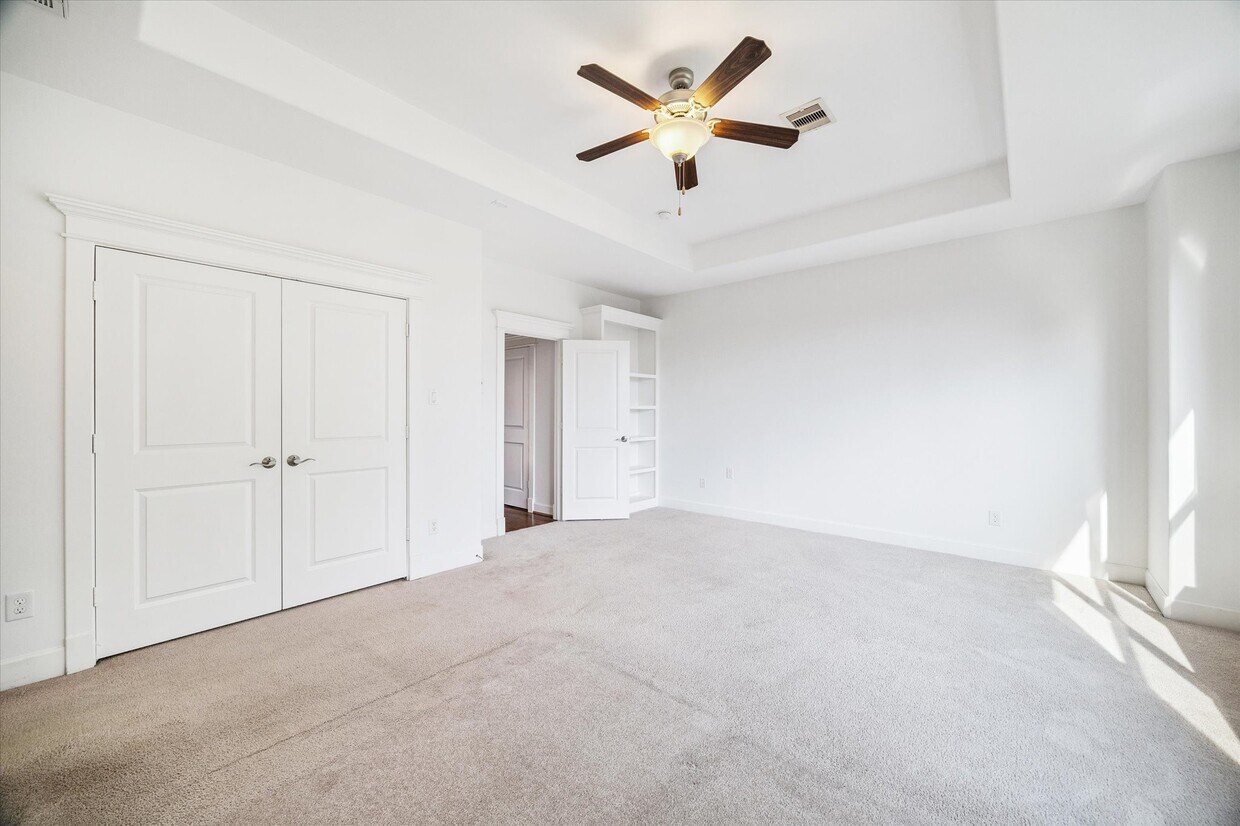 Foto del edificio - 828 W 19th St