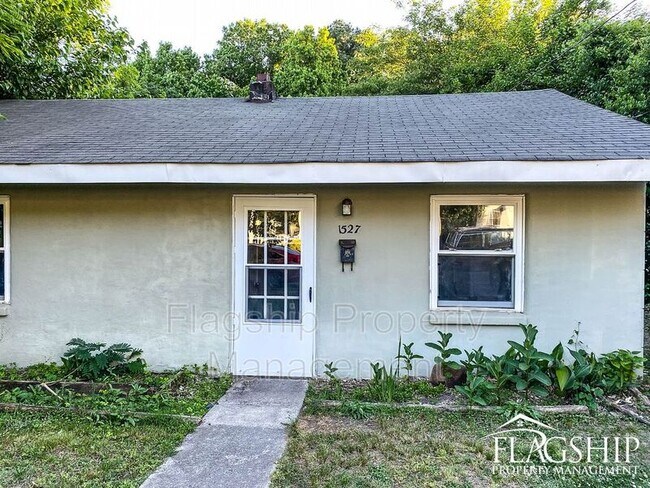 Building Photo - 1527 Sunrise Ave