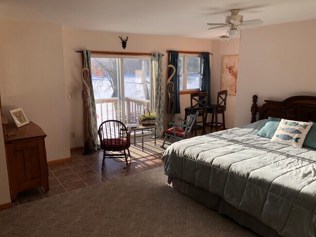 Foto del edificio - 124 Sunnyside N