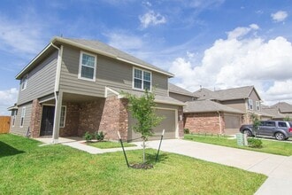 Building Photo - 24022 Treviso Gardens Dr