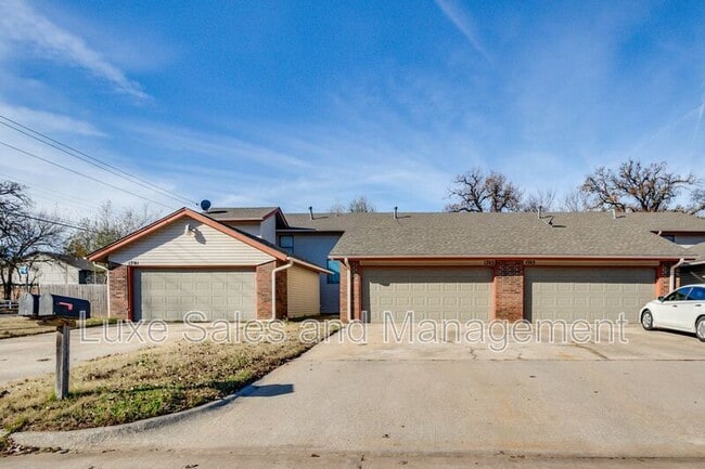 Photo - 1703 N Gleason Ave House