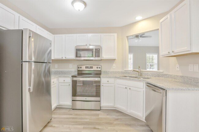 Foto del edificio - 232 Glen Ridge Dr