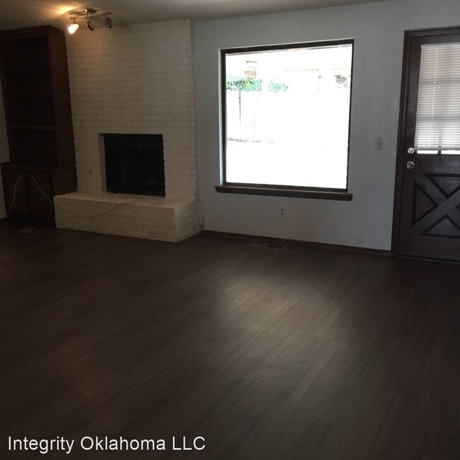 Building Photo - 3 br, 2 bath House - 1010 Castle Rd