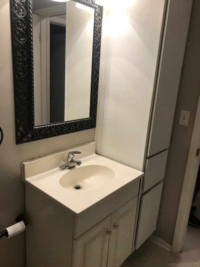 Foto del edificio - 156 El Camino W