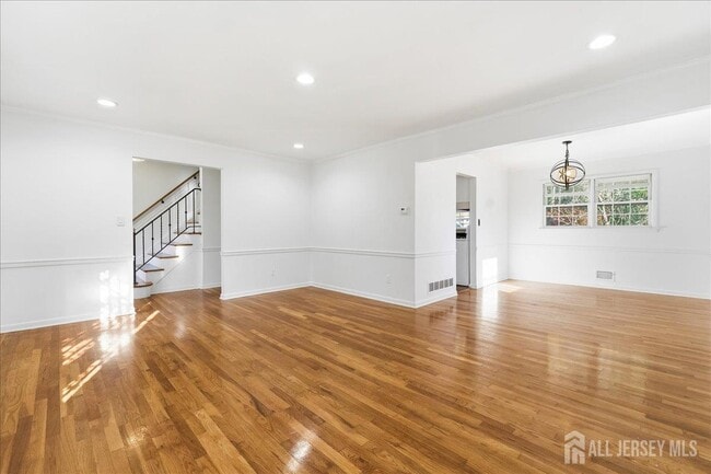 Building Photo - 35 Brooktree Rd