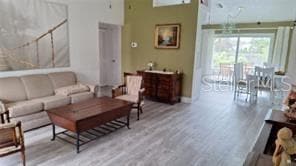 Foto del edificio - 7571 Perennial Rd