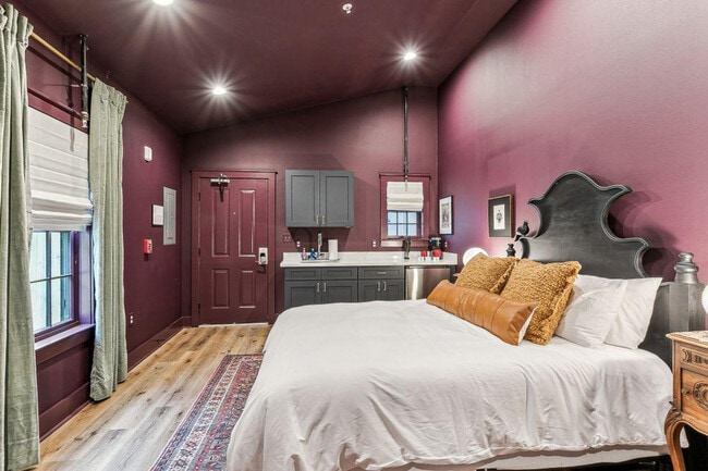 Building Photo - 1738 N Rampart St