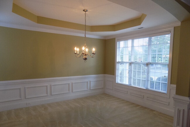 Building Photo - Beautiful 3 Bedroom Home in Stone Ranch Subdivision