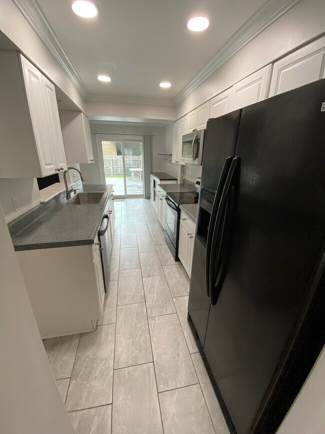 Foto del edificio - 3993 Roebling Ln