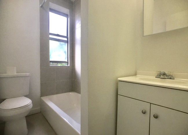 Foto del edificio - 504 W 159th St