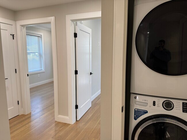 Foto del edificio - 281 Lamartine St