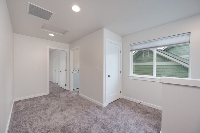Foto del edificio - 1427 Juniper St