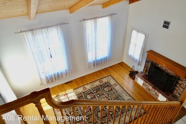 Building Photo - 4 br, 3.5 bath House - 1830 McBain Avenue