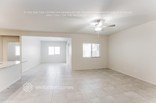 Foto del edificio - 25358 W Romley Rd