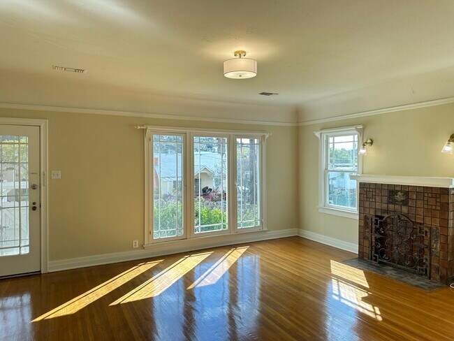 Foto del edificio - 1317 Talmadge St