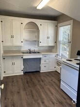 Building Photo - 1016 Litchfield Ave SW