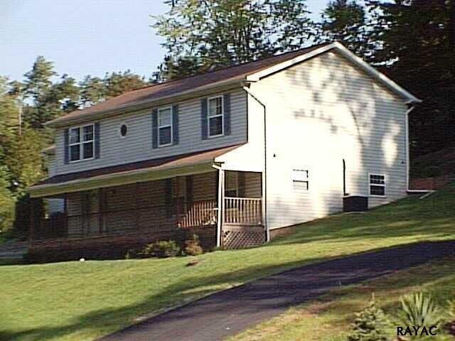 Foto principal - 420 Fairway Dr