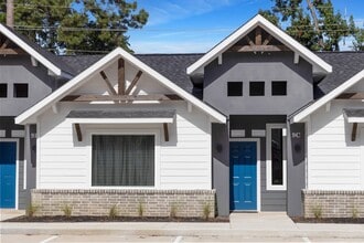 Building Photo - 10317 Lake Rd