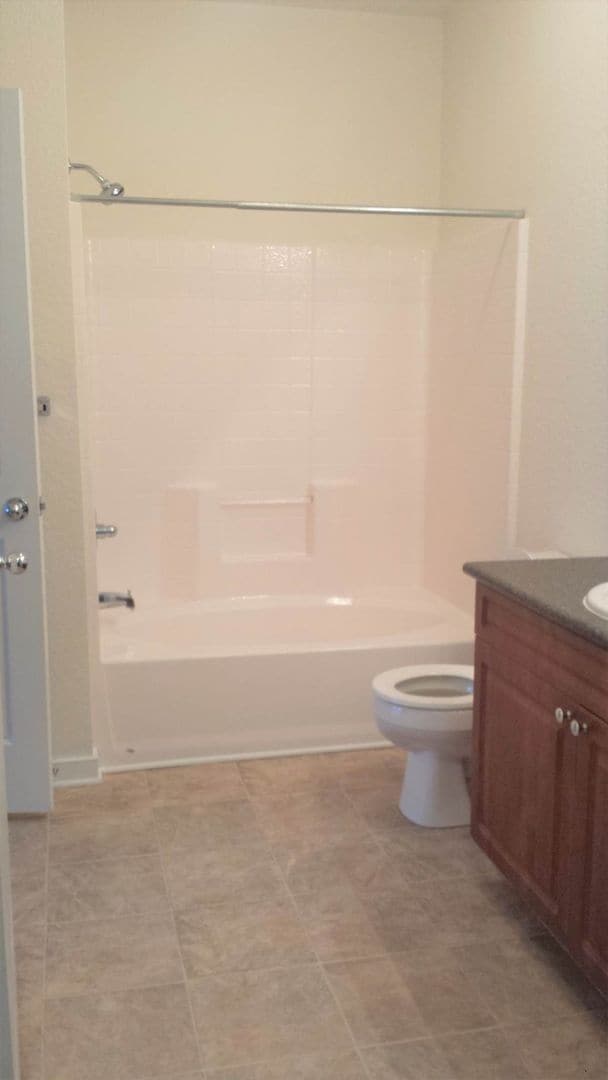 Interior Photo - Villages of Stoney Run