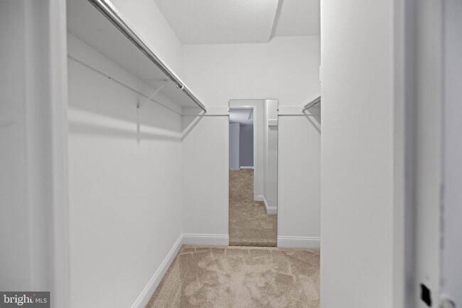 Foto del edificio - 501 Slaters Ln