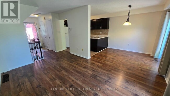 Building Photo - 53 Pickett Crescent