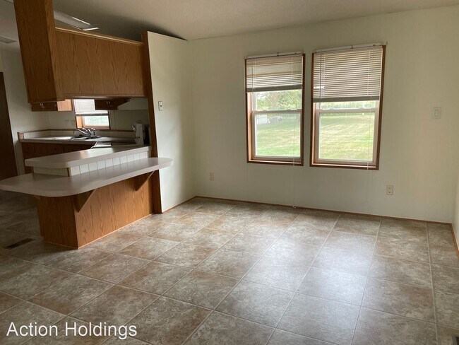 Building Photo - 3 br, 2 bath House - 403 W Pine