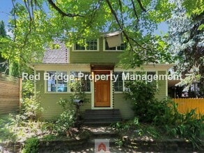Building Photo - 5915 SE 15th Ave