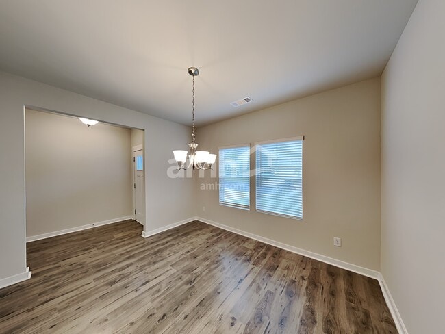 Building Photo - 468 Camp dr
