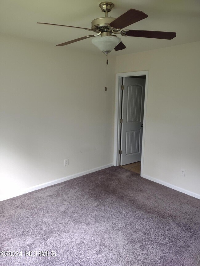 Building Photo - 126 Beacon Woods Dr