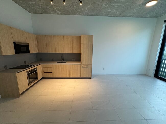 FLOORPLAN VIEW - 112 NW 31st St