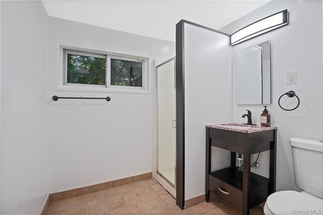 Foto del edificio - 124 Northfield Ave