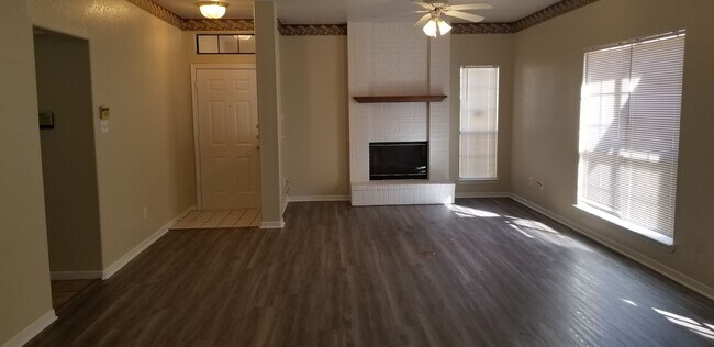 Building Photo - 904 TORTUGA LANE
