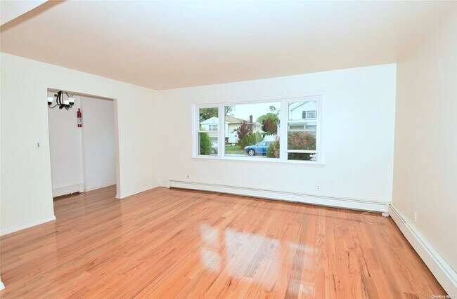 Building Photo - 226 Hopper St