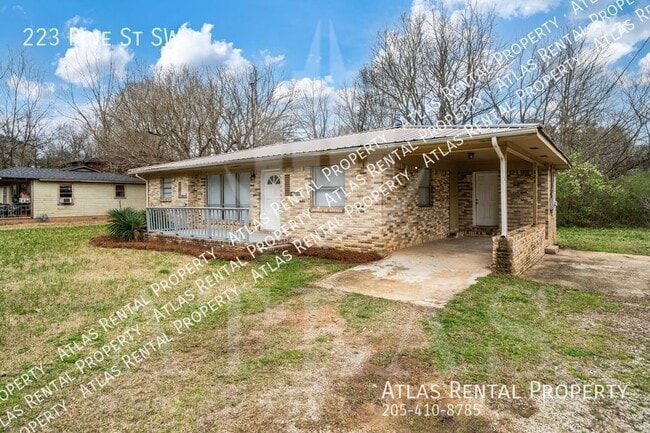 Building Photo - 223 Pine Street SW Bessemer, AL 35022