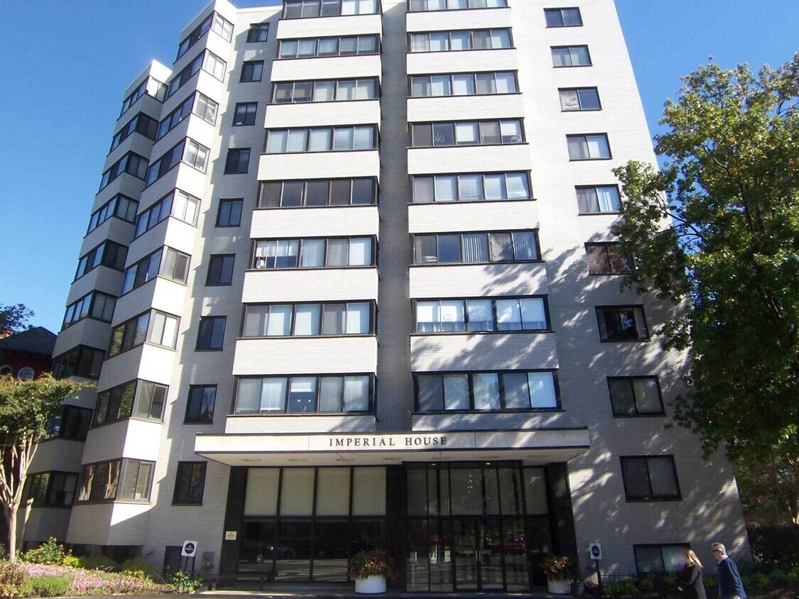 Primary Photo - Fantastic Studio with a view in DuPont wit...